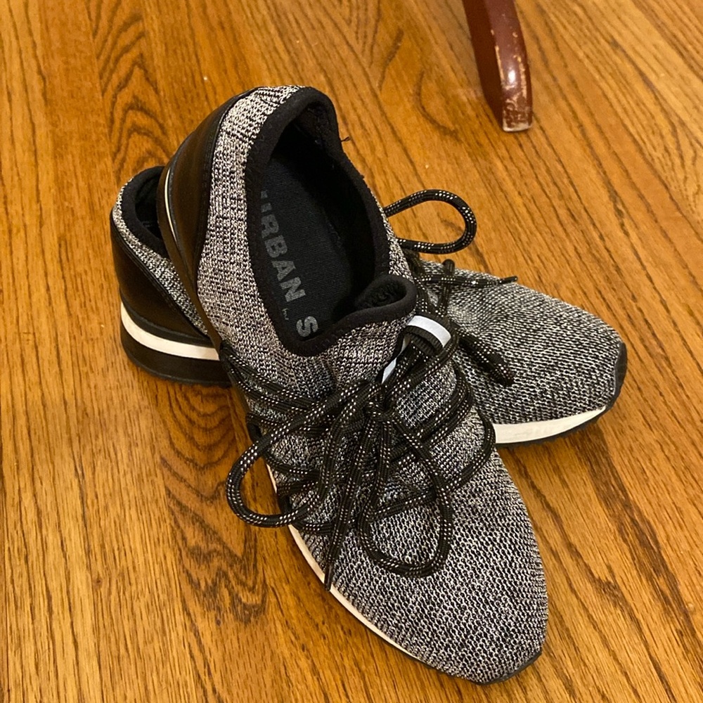 Urban Sport by J Slides silver and black